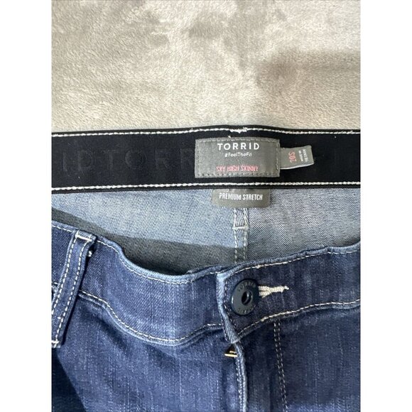 Women’s Torrid Denim Jeans Sky high Skinny Premium Stretch Size 20 Short - Picture 12 of 16